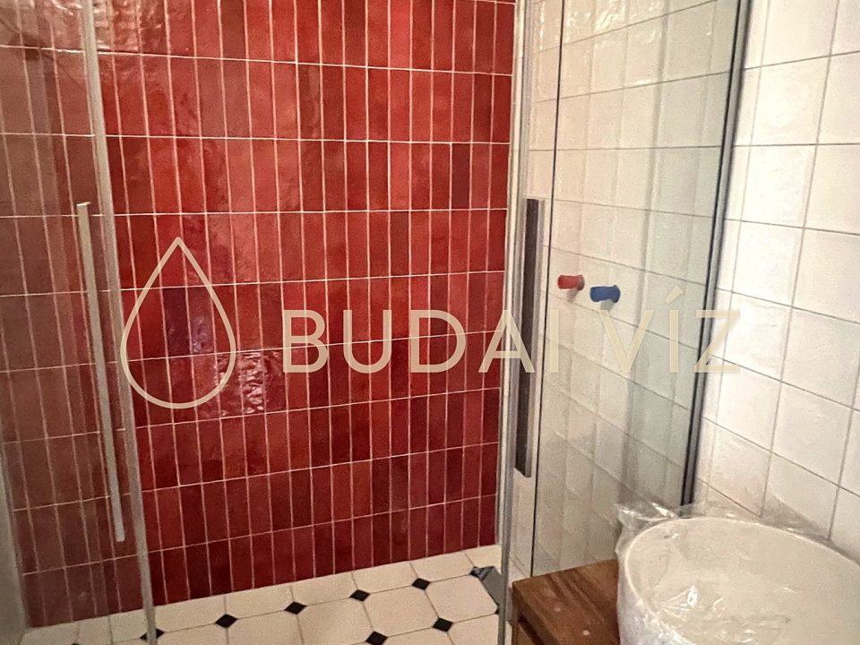 Fürdőszoba és WC felújítása – 2. kép
